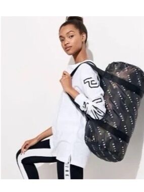New Victoria's Secret Pink foldable camo duffle